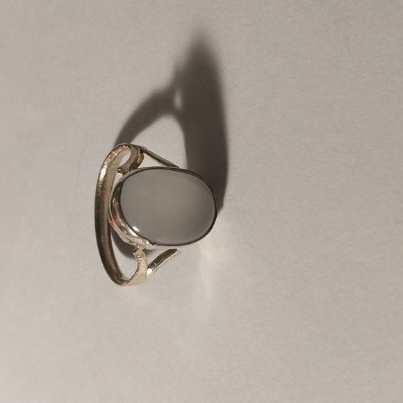 Rose Quartz Gemstone Ring - Picture 2 of 3